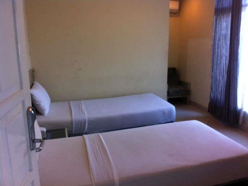 Hotel Gemilang Bandung Exterior photo