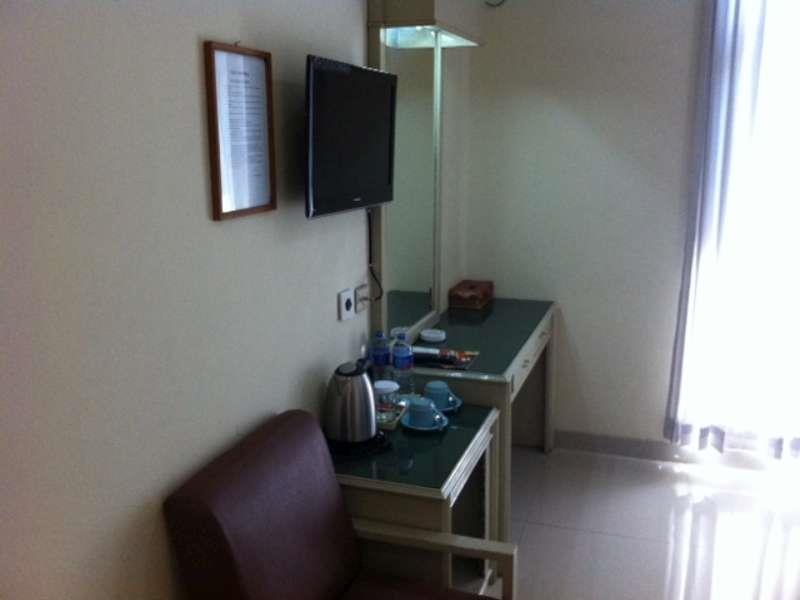 Hotel Gemilang Bandung Exterior photo
